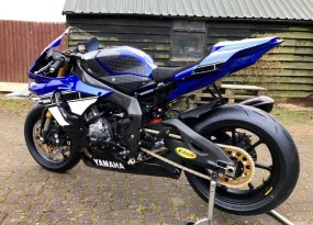 Yamaha YZF-R1