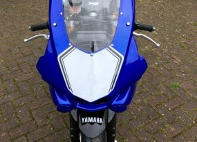 Yamaha YZF-R1